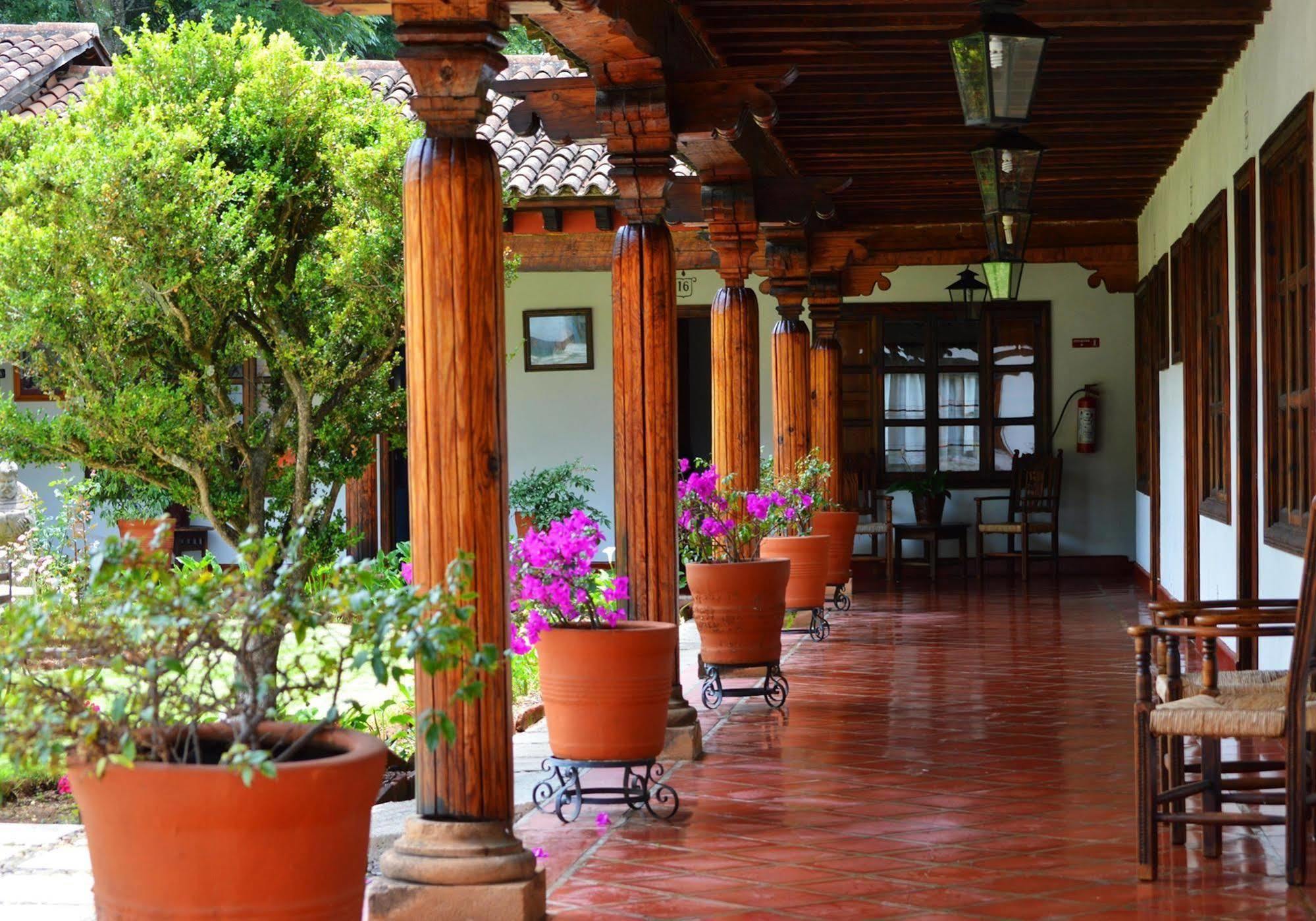 Hosteria San Felipe Пацкуаро Екстер'єр фото